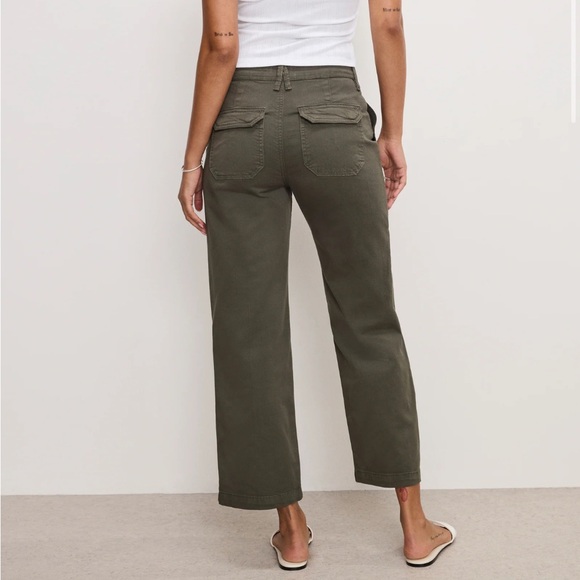 NWT Good American Cargo Cropped Twill Pants in Fatigue Olive Green 22 Plus - Picture 4 of 9